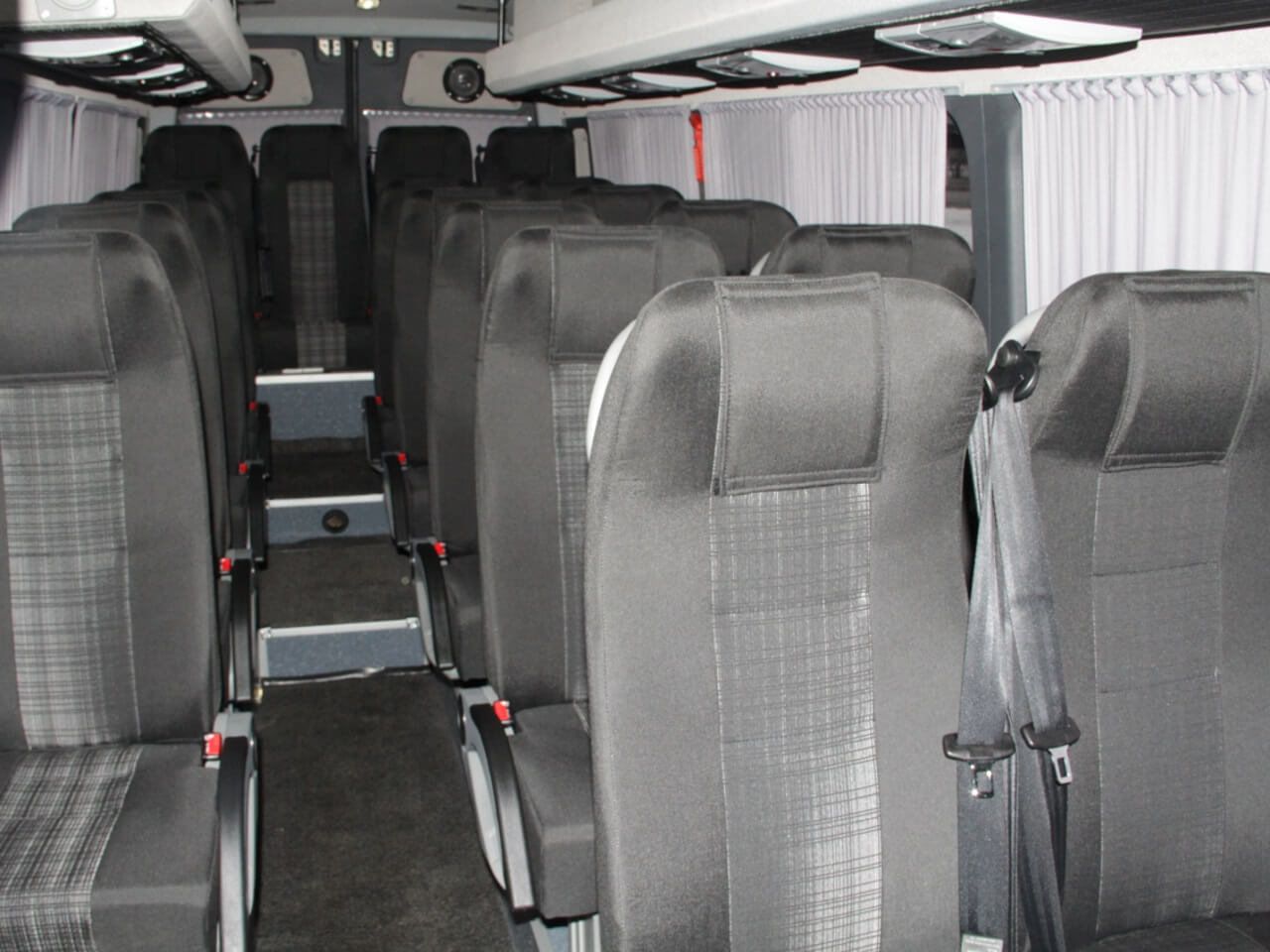 Mercedes-Benz Sprinter 513